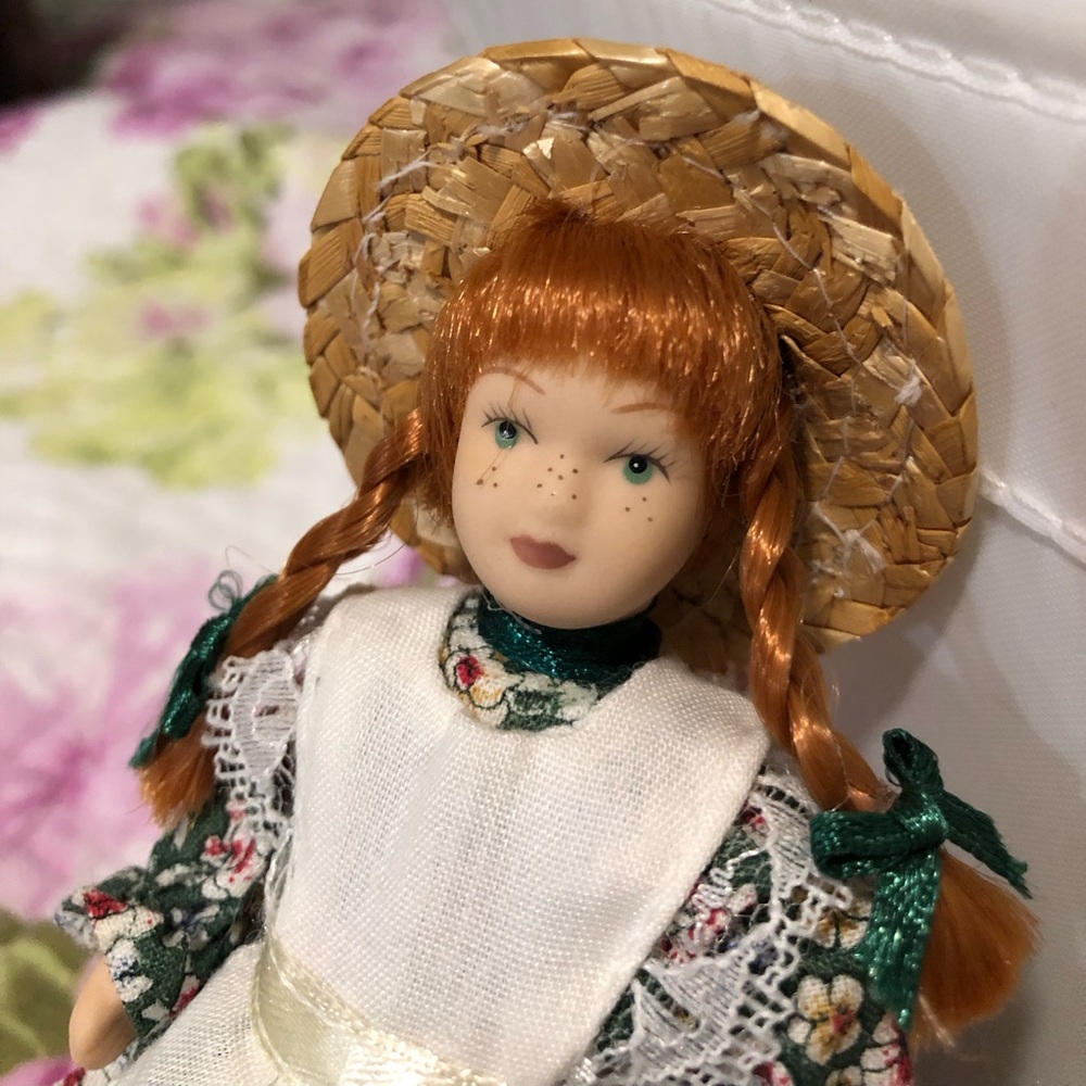 Classic Anne of Green Gables mini porcelain doll with stand